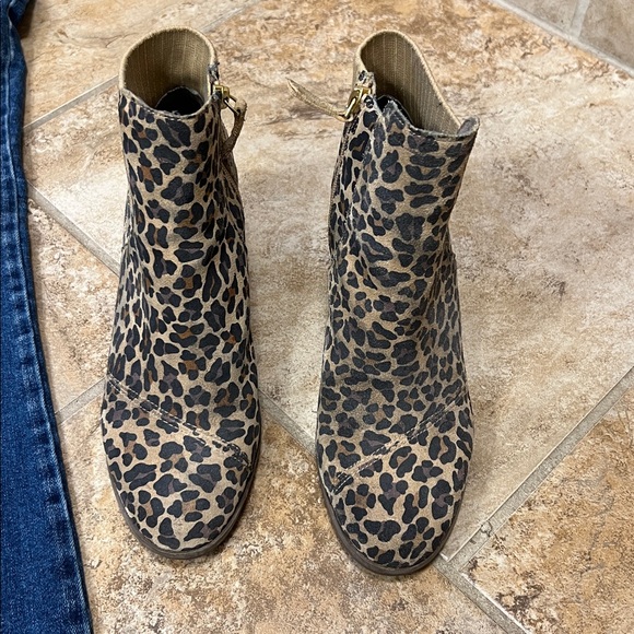 Toms Leopard Print Wedge Boots - Picture 2 of 5
